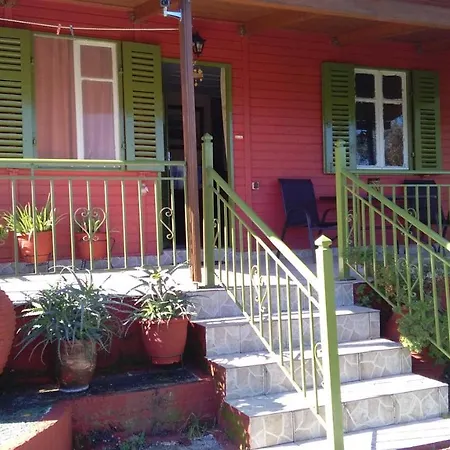 Dimitris House بيت للعطل