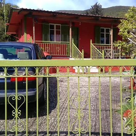 بيت للعطل Dimitris House Pouláta