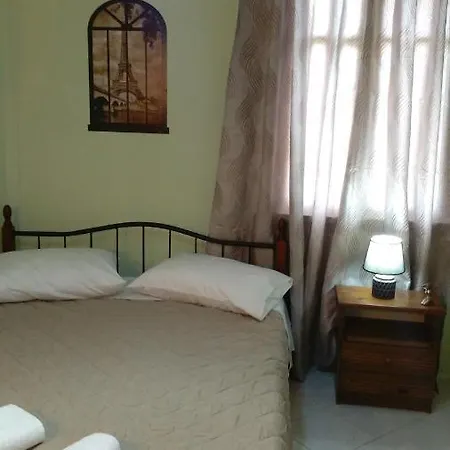 Dimitris House بيت للعطل Pouláta